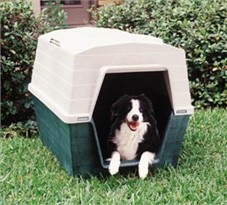 Doskocil Country Barn with Door - MEDIUM